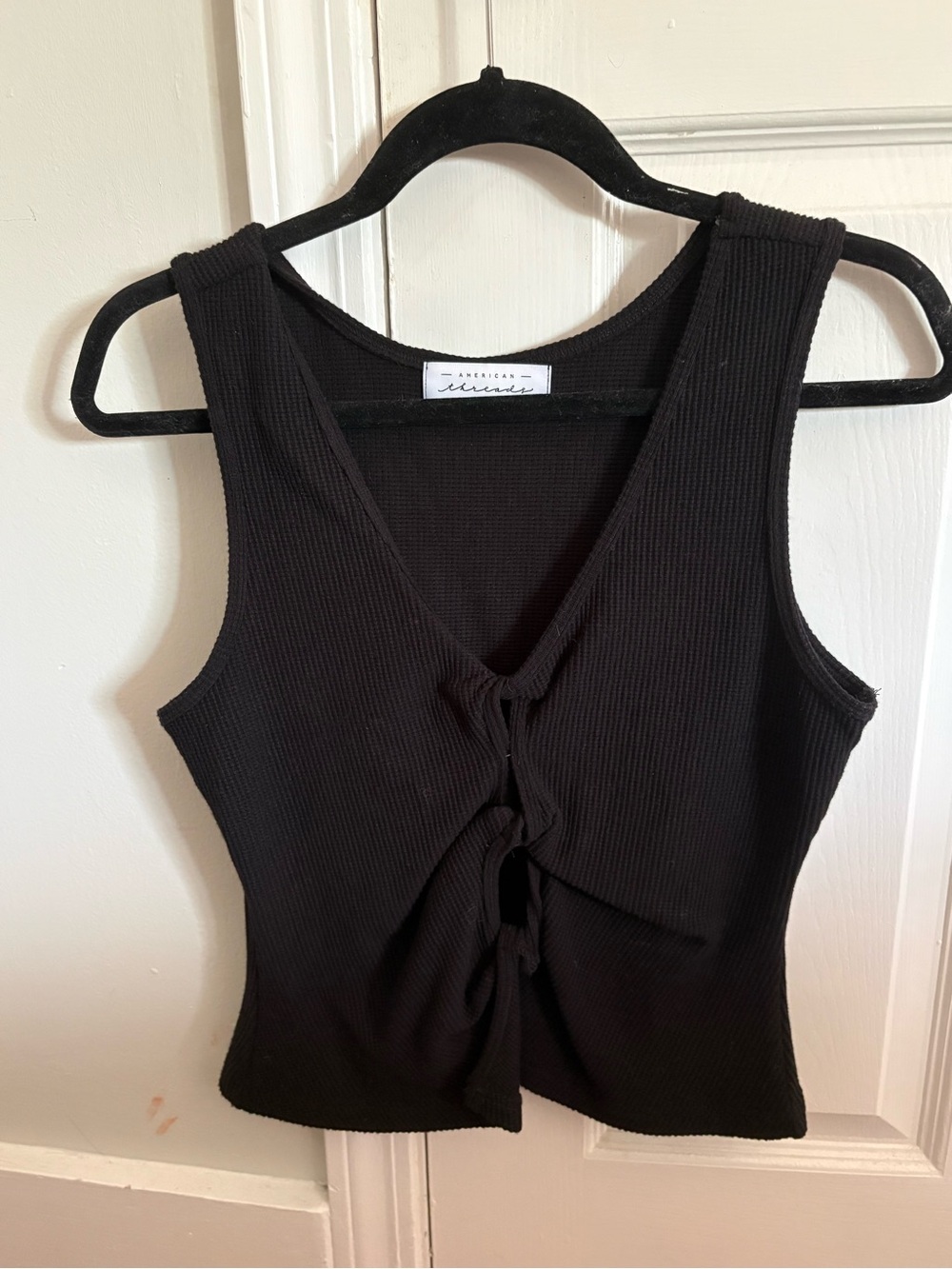 American Threads Black Rib-Knot Front Tank